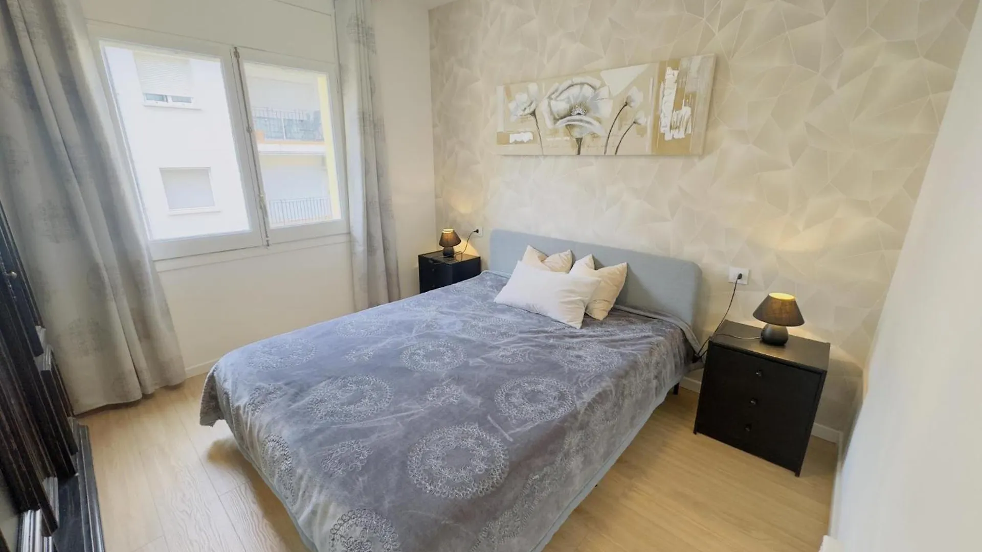 Eugeni Apartment Roses